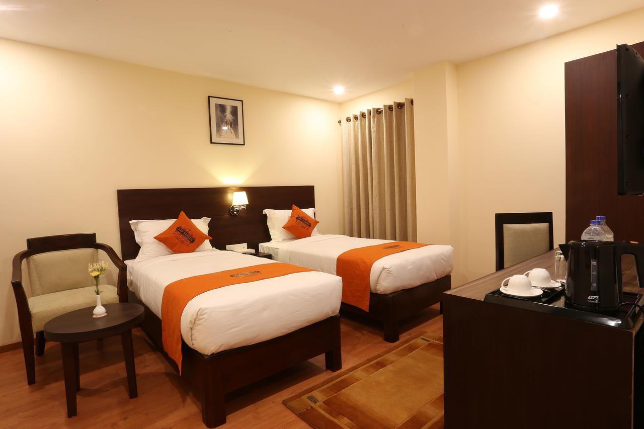 Hotel Jay Suites Катманду Экстерьер фото
