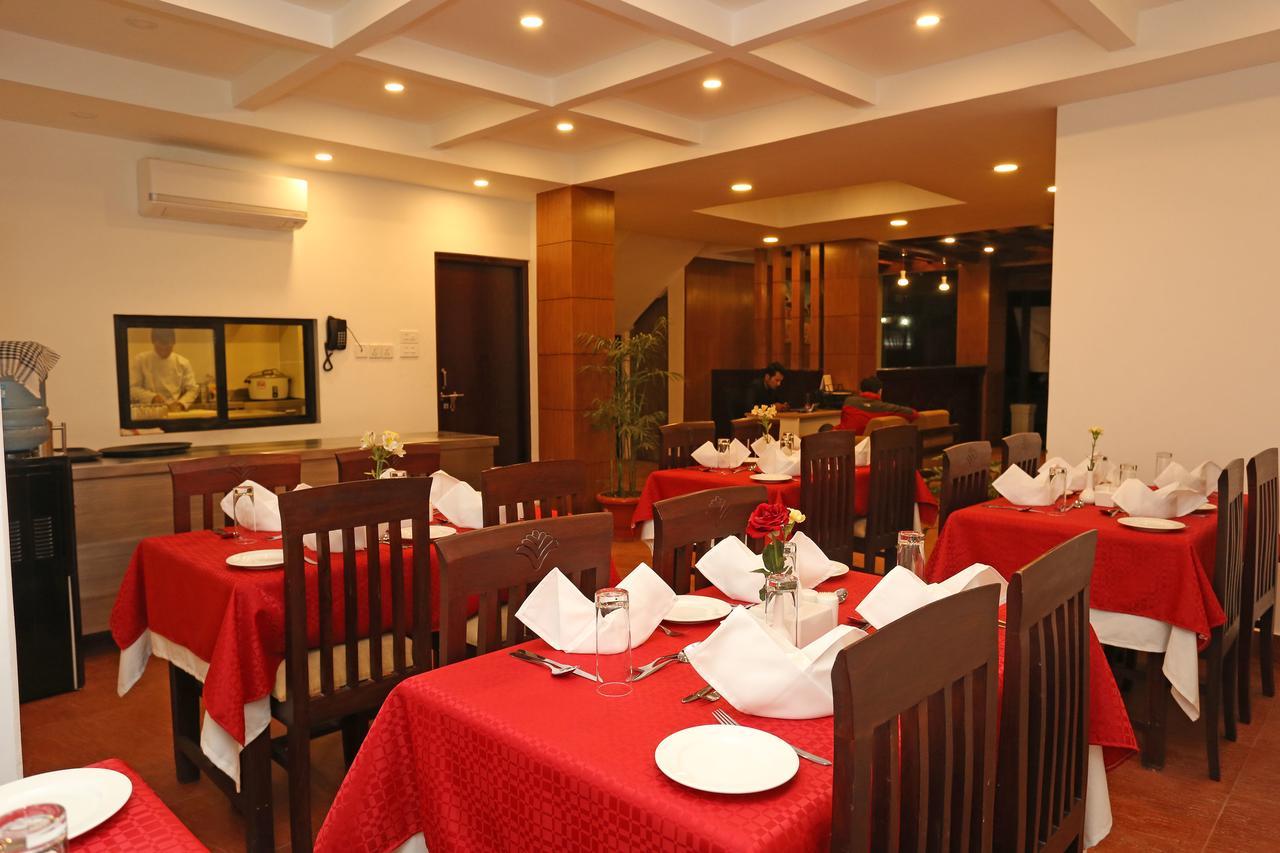 Hotel Jay Suites Катманду Экстерьер фото
